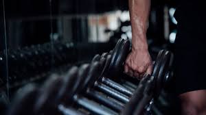 ENTRENAMIENTO DE FUERZA Y SUS BENEFICIOS1